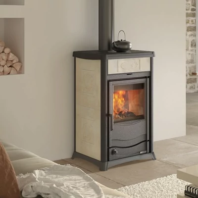 Kép 1/4 - La Nordica TERMOROSSELLA PLUS EVO DSA 4.0 Vízteres fatüzelésű kályha (11,1 kW)