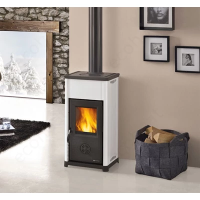 Kép 1/3 - LaNordica TEA fatüzelésű kályha (6,6 kW)